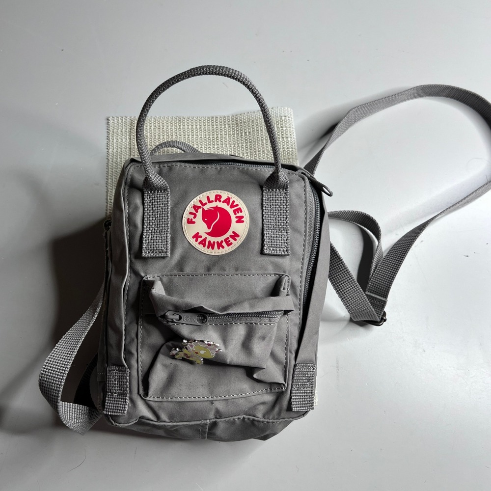 Fjallraven Kanken Sling Bag Grey Crossbody Shoulder Bag 23797‎ Mini Messenger